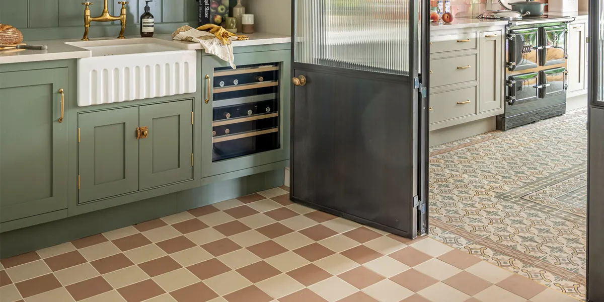 Photo of Classic 150 Square design